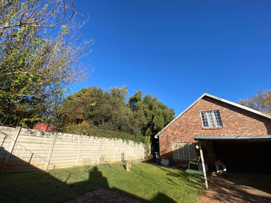 8 Bedroom Property for Sale in Baillie Park North West